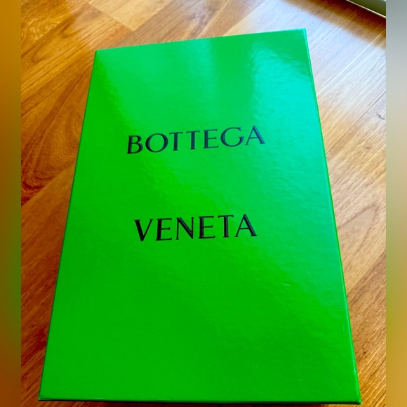 Bottega Veneta Pink Rubber Clogs - Picture 6 of 6